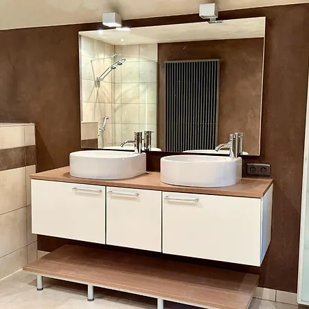 Βίλα Le Manoir *